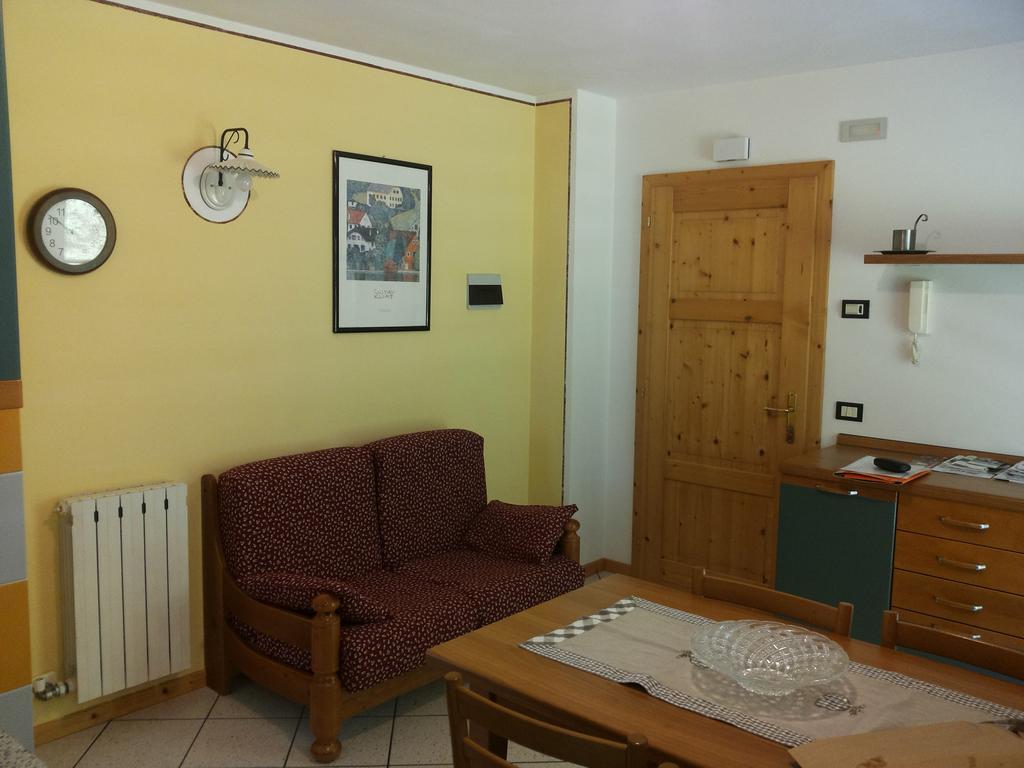 Appartamenti Rabbi Fonti Bagni di Rabbi Exterior photo